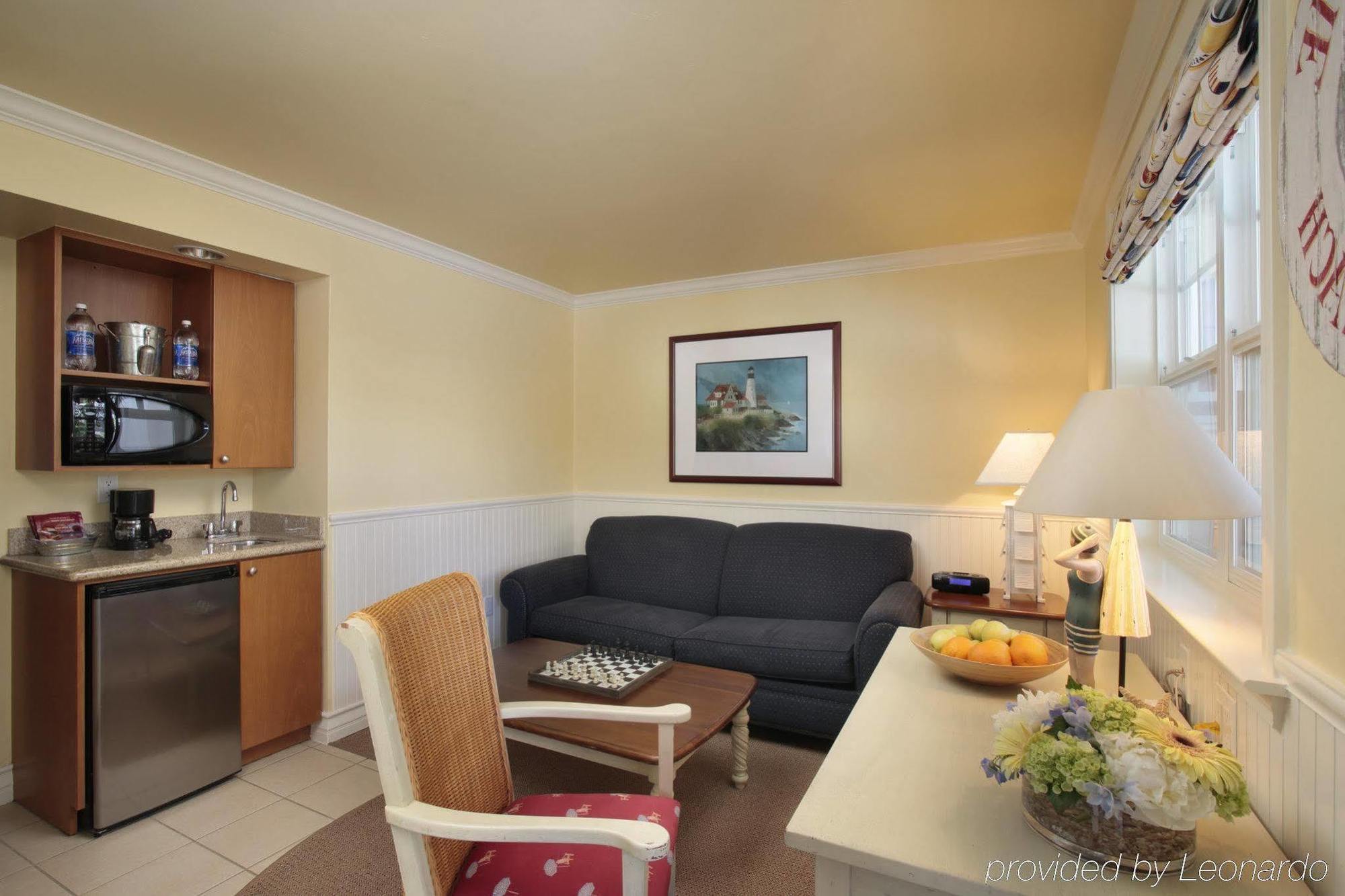 Hotel Avila Lighthouse 3*